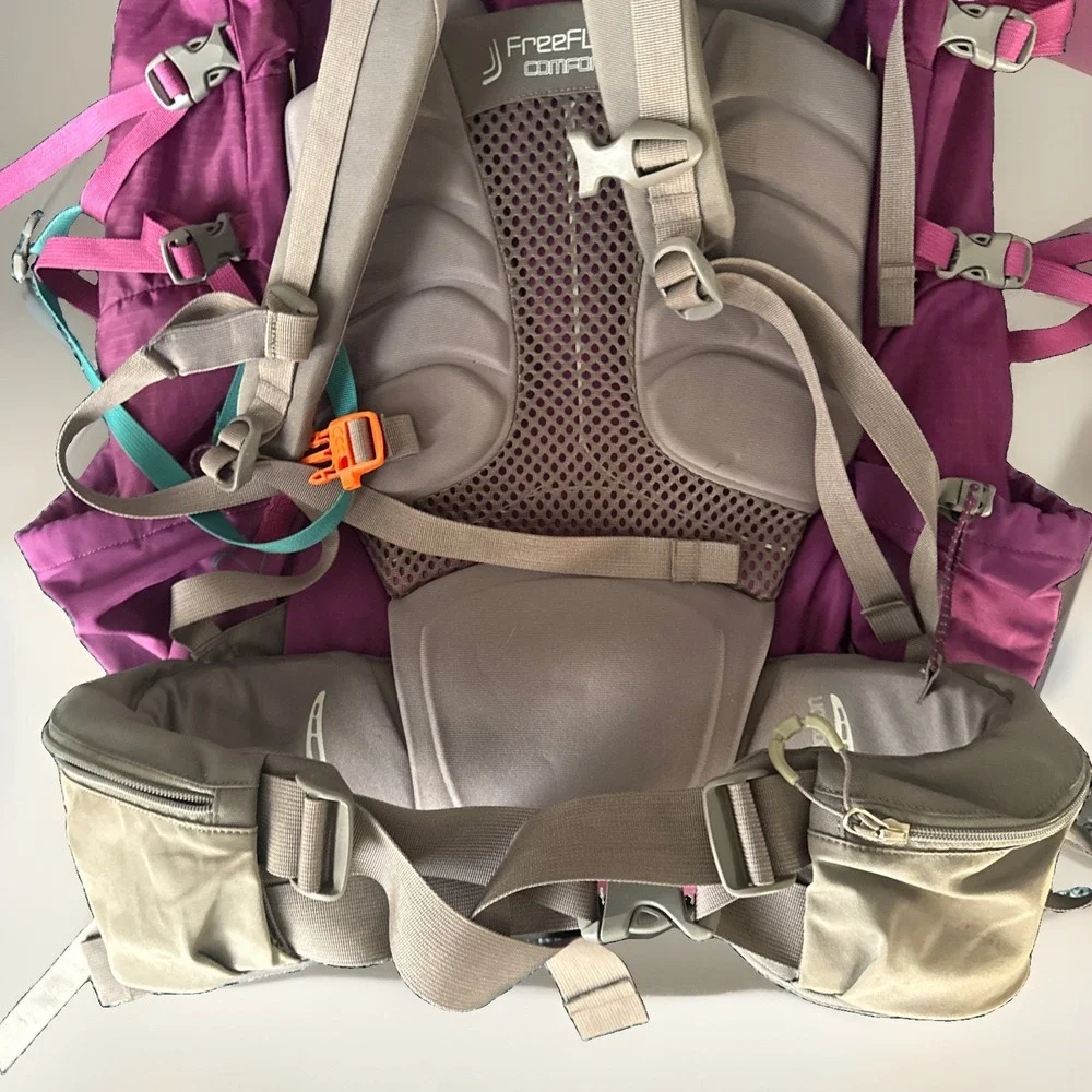 REI Women's Crestrail  48 L Backpack